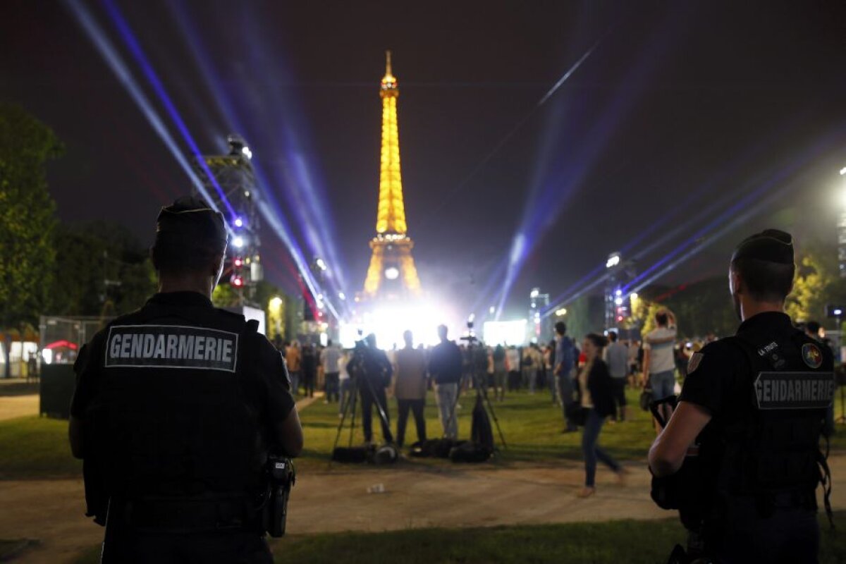 GALERIE FOTO Franța - România în imagini » 35 de fotografii de excepție de la meciul de deschidere 