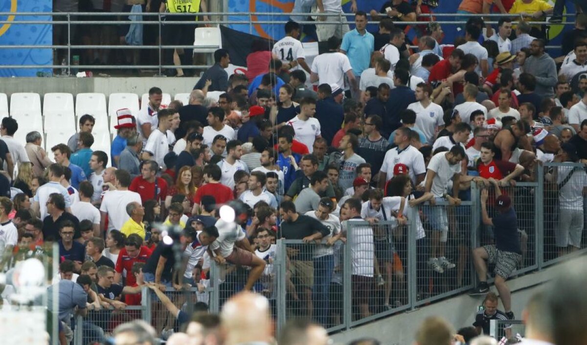 VIDEO + FOTO AFARĂ de la EURO? Rusia, pe masa UEFA » Moment ȘOCANT cu familia lui Joe Hart + ziarele din Europa: "Barbari, bestii sângeroase!"