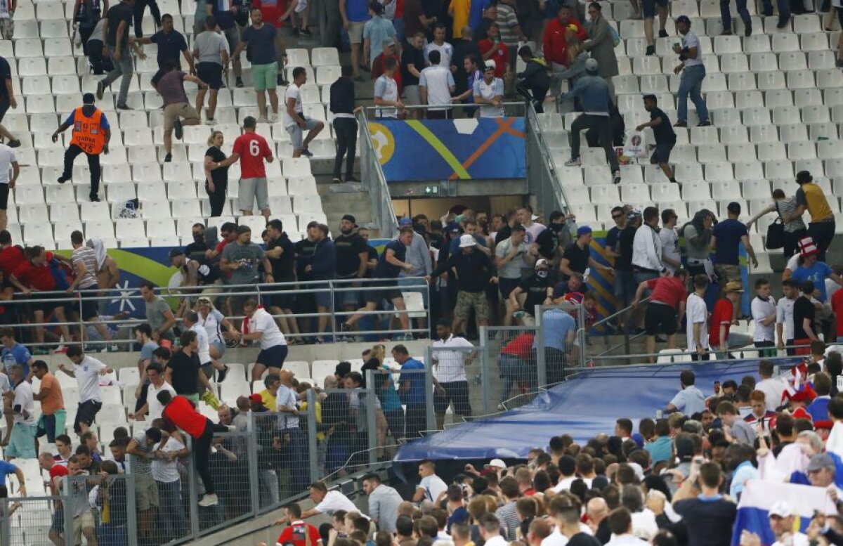 VIDEO + FOTO AFARĂ de la EURO? Rusia, pe masa UEFA » Moment ȘOCANT cu familia lui Joe Hart + ziarele din Europa: "Barbari, bestii sângeroase!"