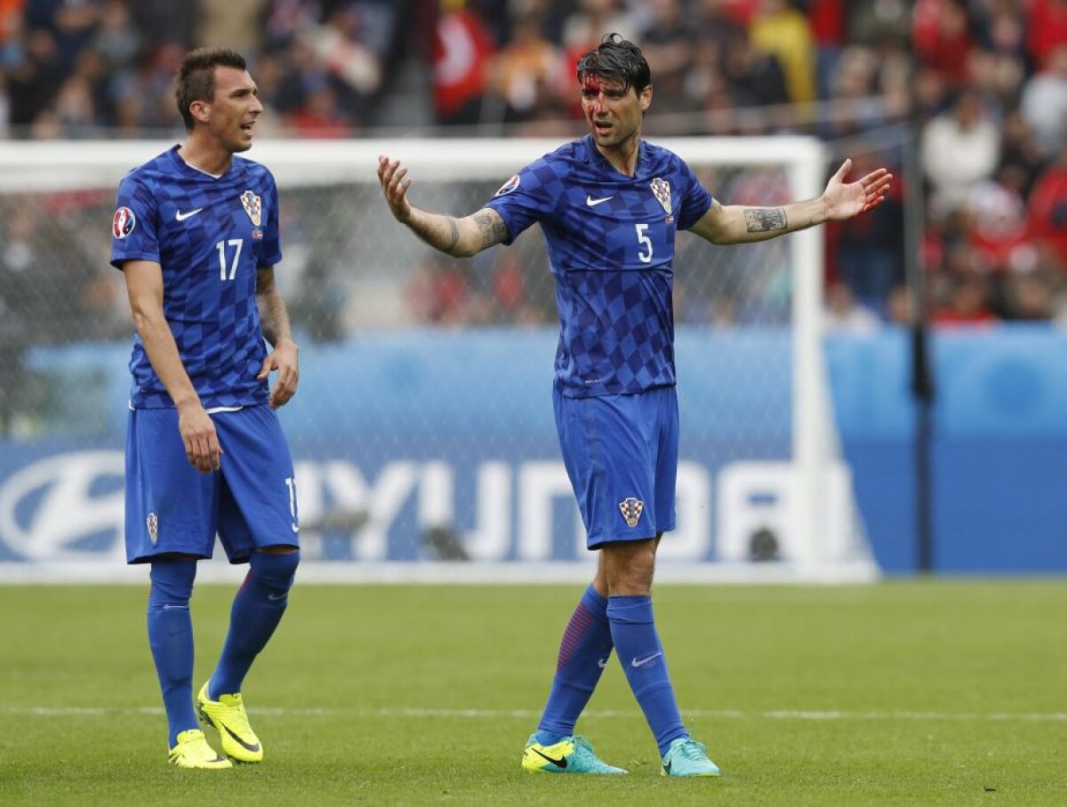 FOTO Imagini șocante cu Vedran Corluka! Ce a pățit fundașul croat în meciul contra Turciei 