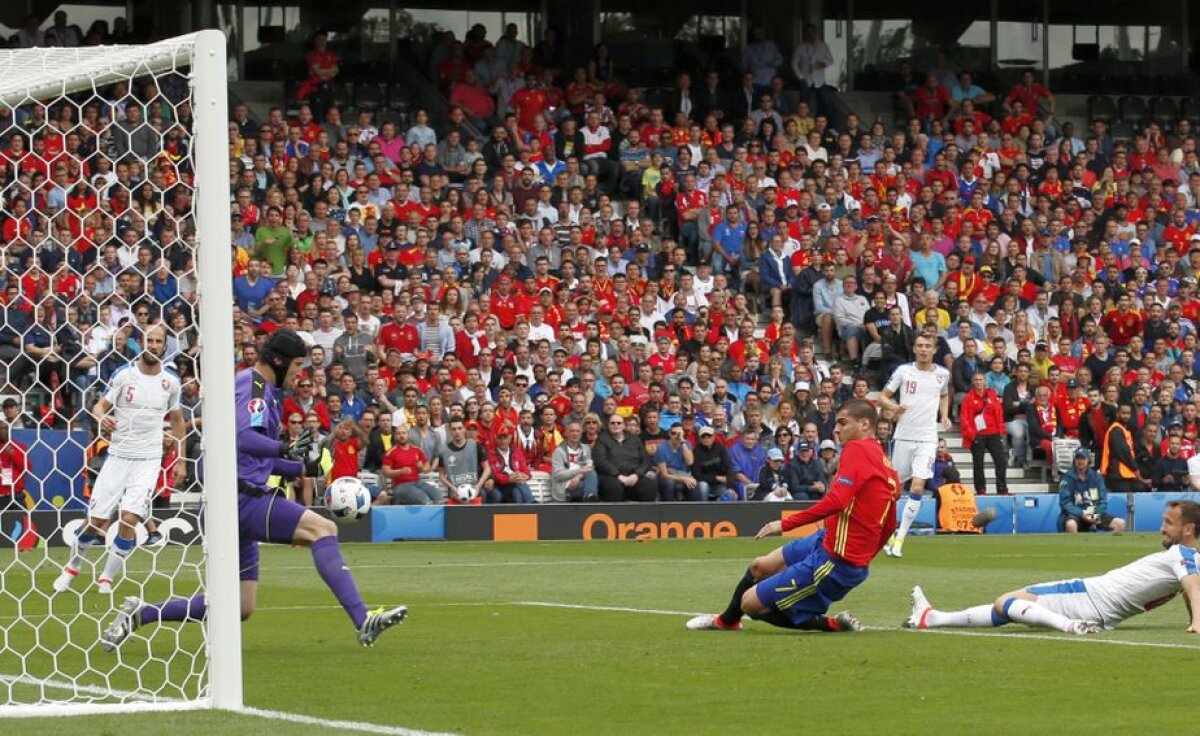 VIDEO + FOTO Victorie chinuită pentru Spania în primul meci de la EURO! Golul lui Pique din final îi salvează pe iberici