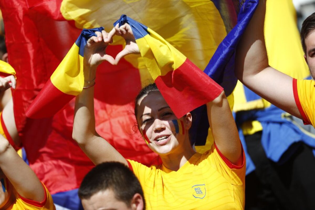 GALERIE FOTO Parisul în galben și roșu! Suporterii României și ai Elveției au făcut SHOW pe stadion