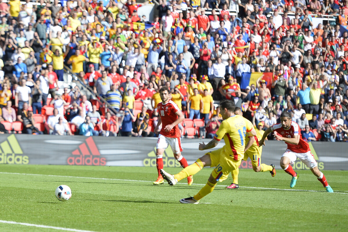 GALERIE FOTO Golul României în 20 de imagini! Cum a scos Chipciu penalty + execuția lui Bogdan Stancu și bucuria de după reușită