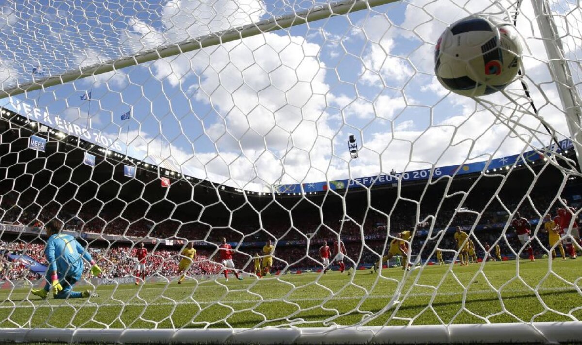 GALERIE FOTO Golul României în 20 de imagini! Cum a scos Chipciu penalty + execuția lui Bogdan Stancu și bucuria de după reușită