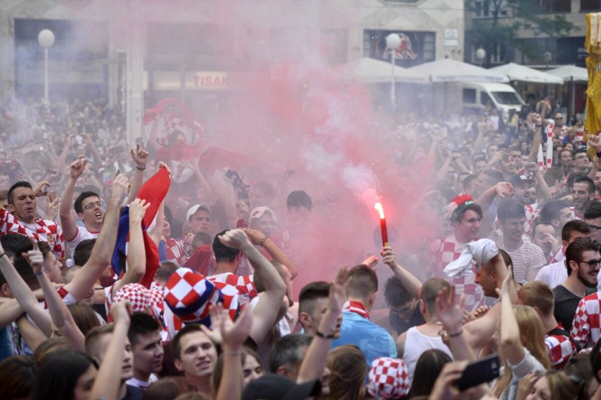 VIDEO + FOTO Atmosferă incendiară făcută de fanii croați » Cum s-a trăit meciul Cehia - Croația la Zagreb