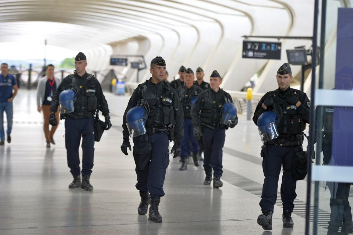 GALERIE FOTO + VIDEO Delegația României a călătorit de la Paris la Lyon cu TGV-ul » "Tricolorii" vor avea azi antrenamentul oficial