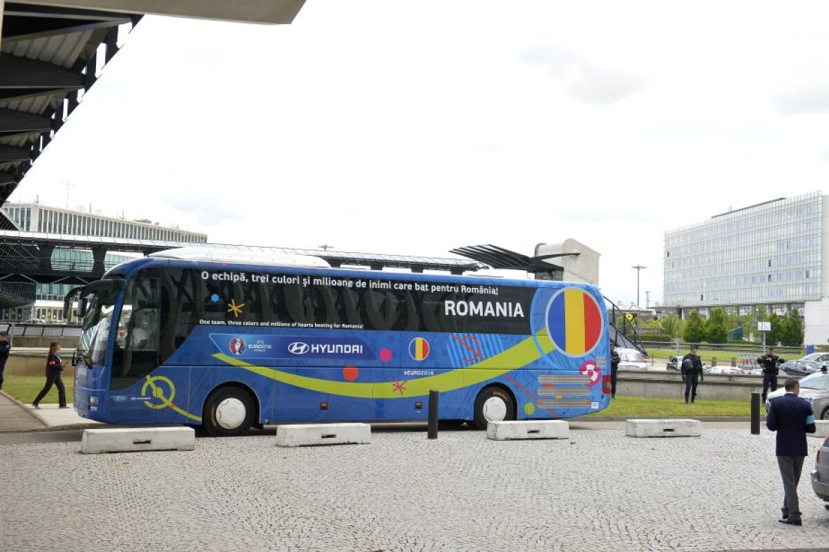 GALERIE FOTO + VIDEO Delegația României a călătorit de la Paris la Lyon cu TGV-ul » "Tricolorii" vor avea azi antrenamentul oficial