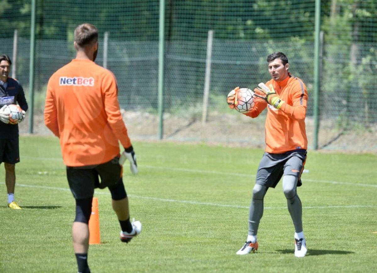 GALERIE FOTO A doua zi de antrenamente pentru Steaua, în Slovenia » Reguli stricte impuse de veteranii echipei