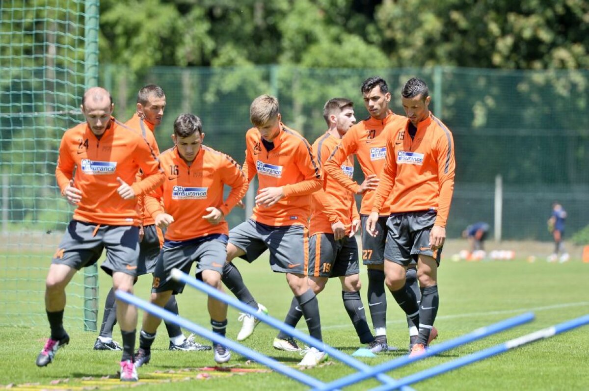 CORESPONDENȚĂ DIN SLOVENIA » VIDEO+FOTO Program draconic de antrenament impus de Reghe pentru ca steliștii să nu mai cadă fizic pe finalul meciurilor