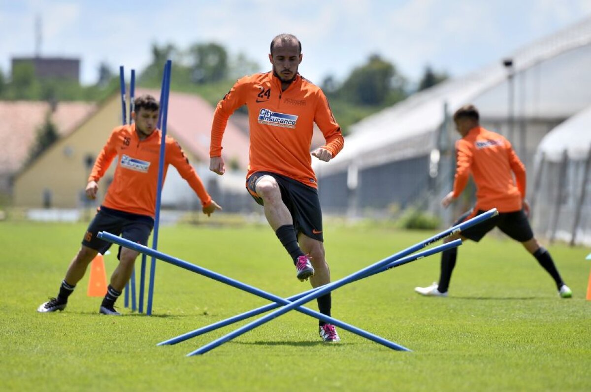 CORESPONDENȚĂ DIN SLOVENIA » VIDEO+FOTO Program draconic de antrenament impus de Reghe pentru ca steliștii să nu mai cadă fizic pe finalul meciurilor