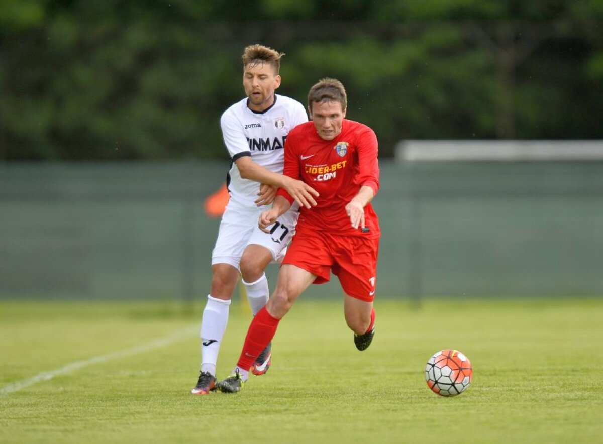 CORESPONDENȚĂ DIN SLOVENIA » FOTO Şumudică-show la amicalul Astrei! De la «naţionala joacă jalnic» la «îi iau eu ţigări un an lui Alibec dacă dă gol în Franţa». Dezvăluie: "Am ratat un supercontract zilele astea"