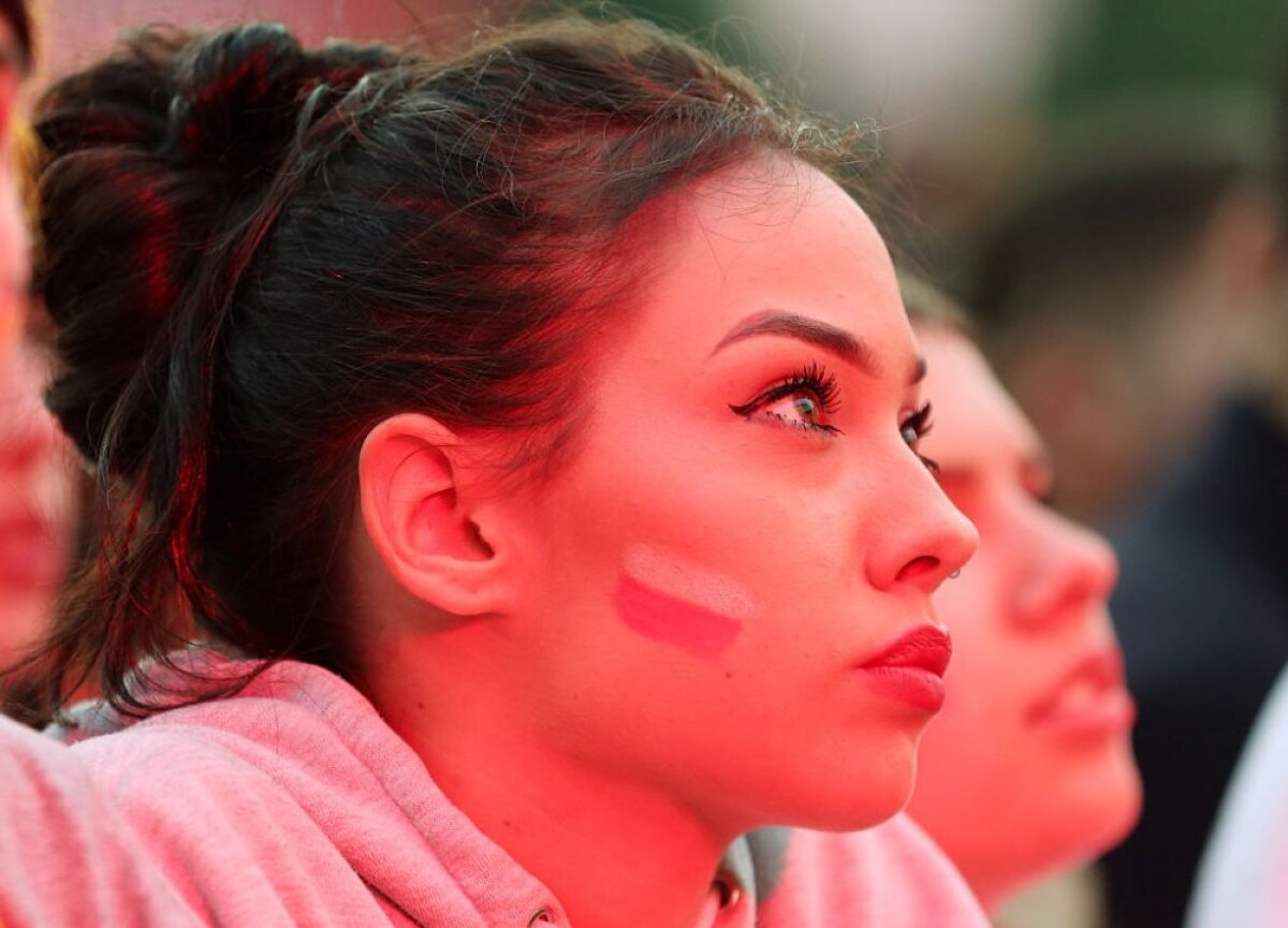 GALERIE FOTO Ele sunt cele mai SEXY fane de la EURO! Albanezele și polonezele au încins atmosfera