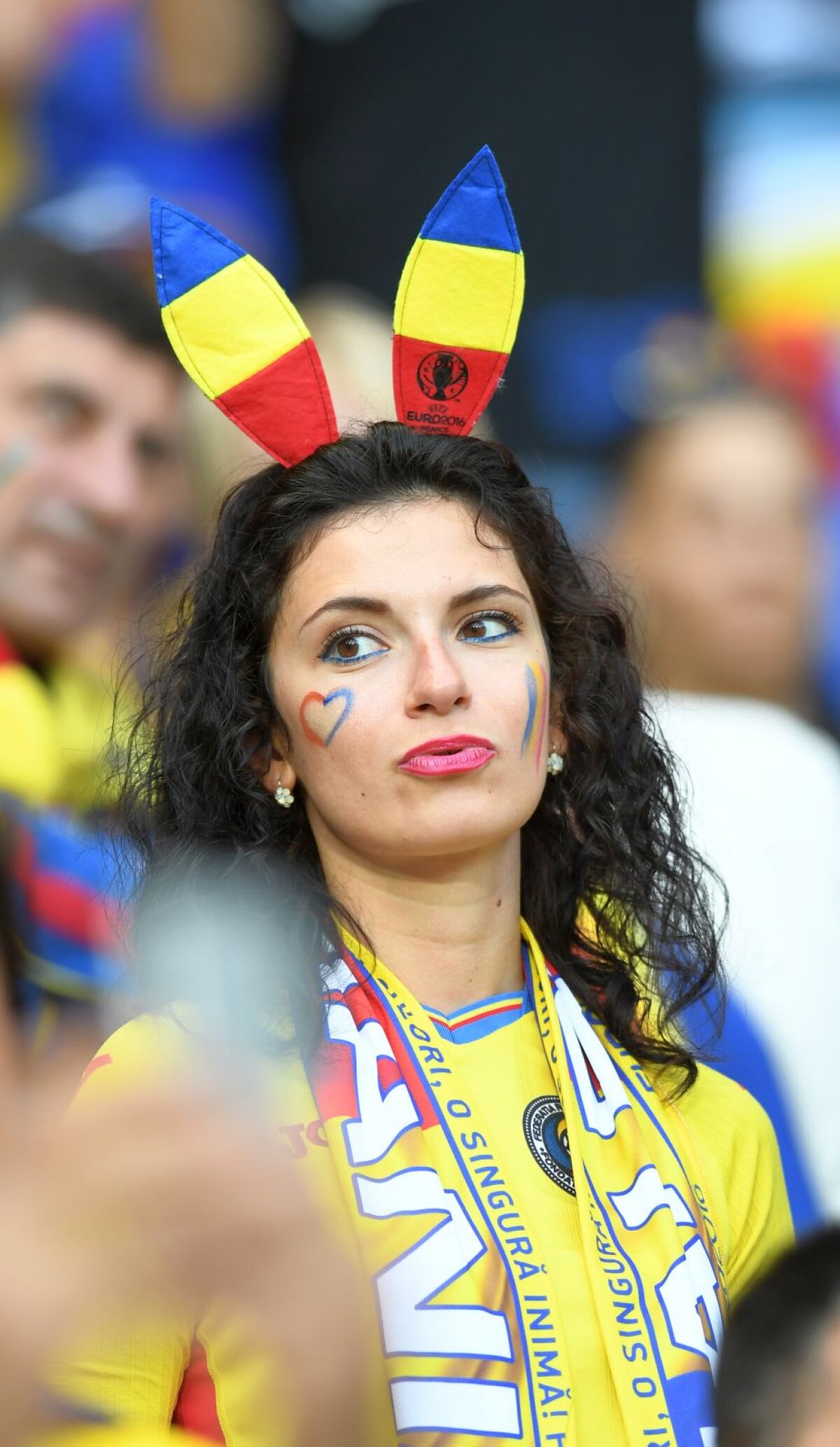 FOTO Duelul sexy de la România - Albania! Fanele celor două formații au făcut SHOW în tribune