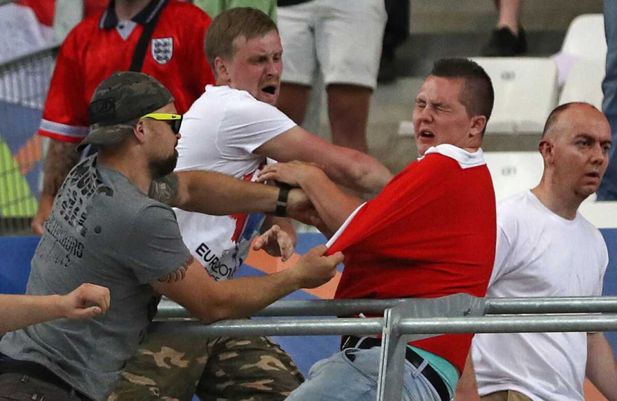 Trupe speciale printre huliganii ruși?! Britanicii susțin că Putin și-a infiltrat soldați printre suporteri