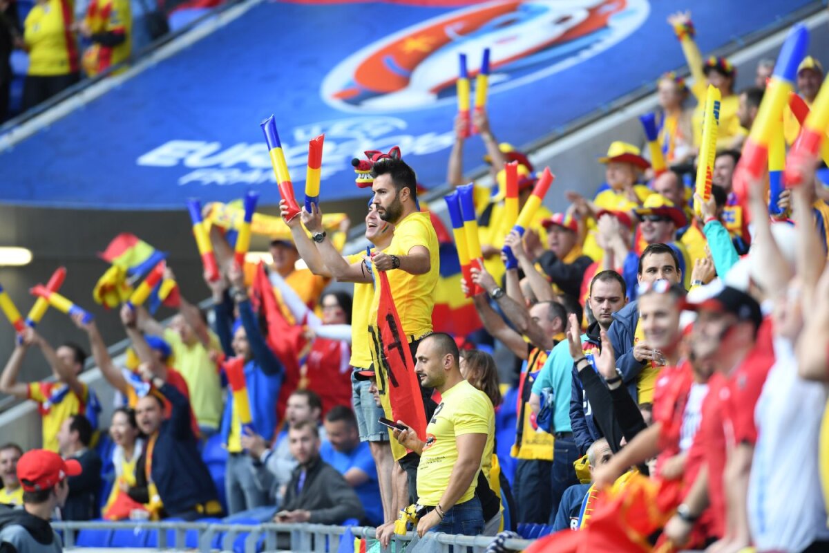 FOTO Stade de Roumanie » Fanii români au făcut spectacol şi pe Stade des Lumieres