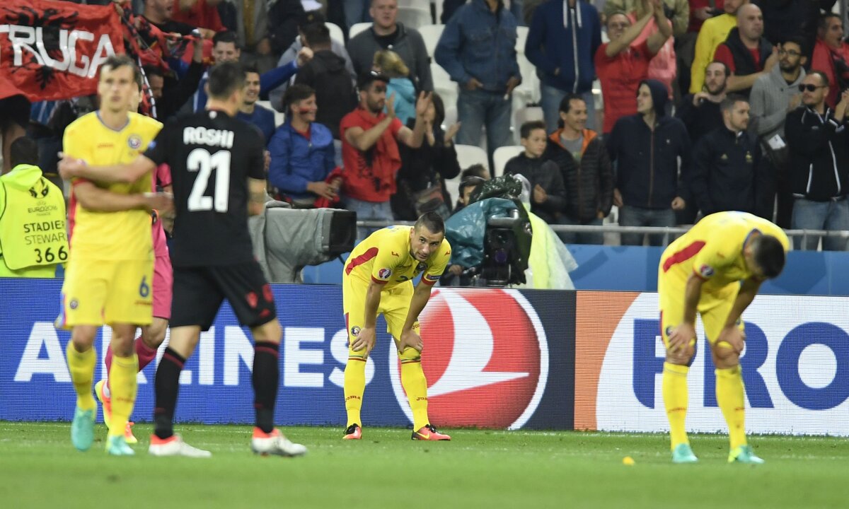 GALERIE FOTO Voi simțiți ceva pentru tricolor?! Diferențe uriașe între generația 2016 și cele din 2001 și 2003 după dezastrele trăite de naționala României