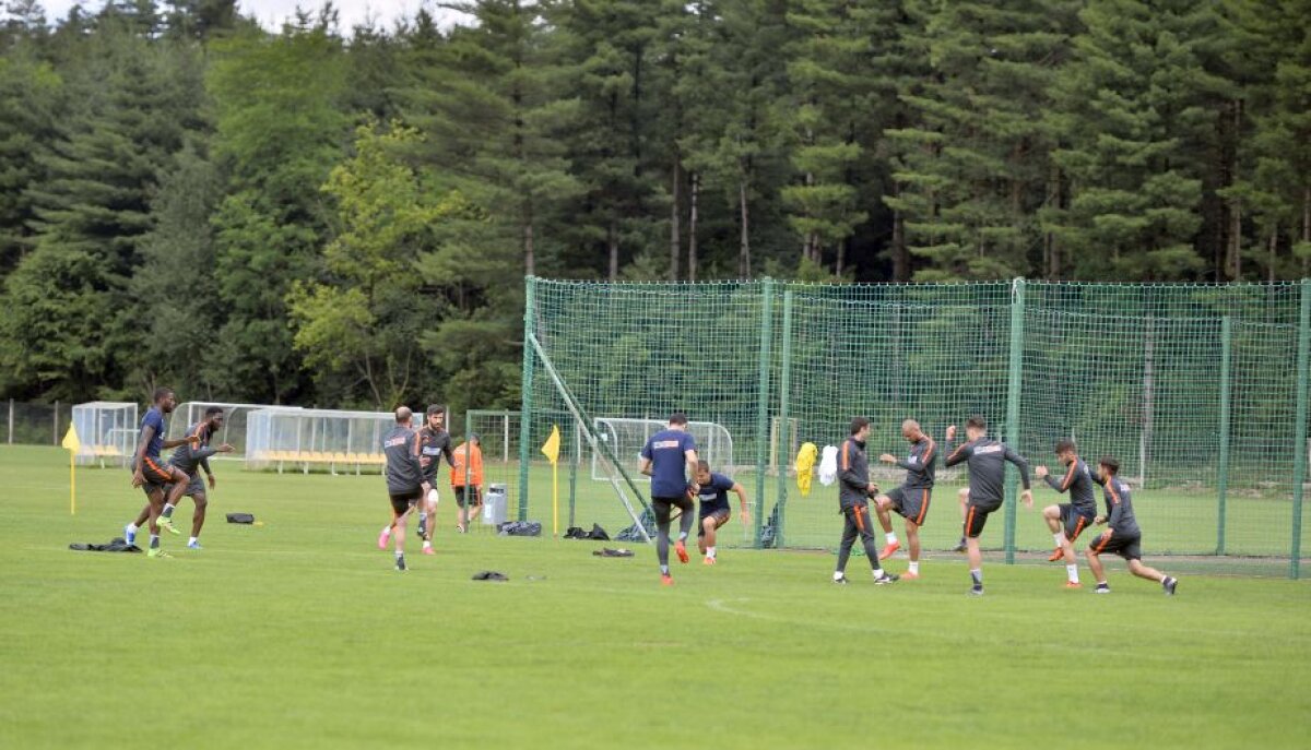 GALERIE FOTO+VIDEO Steaua a ajuns la cea de-a patra zi de cantonament » Ce decizie a luat Reghecampf