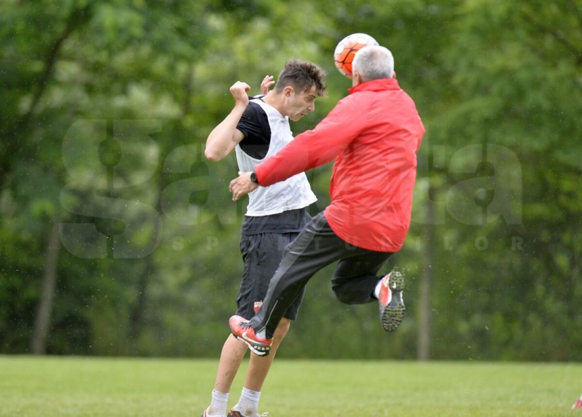 GALERIE FOTO+VIDEO Dinamo a efectuat primele antrenamente din cantonamentul sloven » Andone a comandat două ședințe de pregătire pe zi