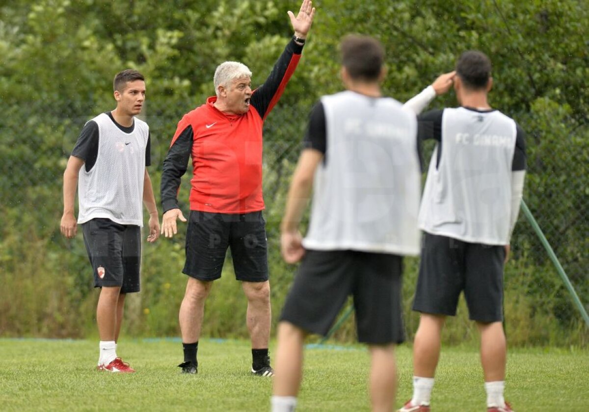 GALERIE FOTO+VIDEO Dinamo a efectuat primele antrenamente din cantonamentul sloven » Andone a comandat două ședințe de pregătire pe zi