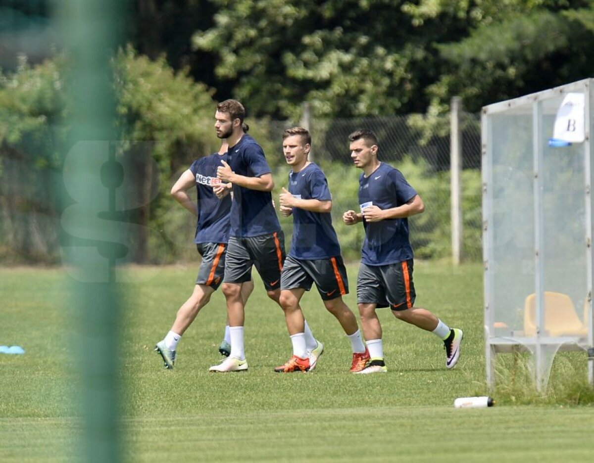 CORESPONDENȚĂ DIN SLOVENIA » FOTO Run, Forrest, run! :) O nouă zi cu trei antrenamente pentru Steaua 