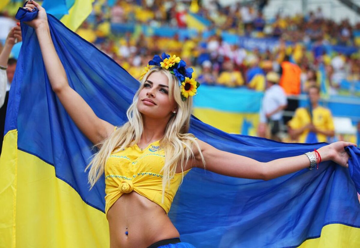 GALERIE FOTO 50 de imagini super hot cu cele mai frumoase fane de la EURO 2016 