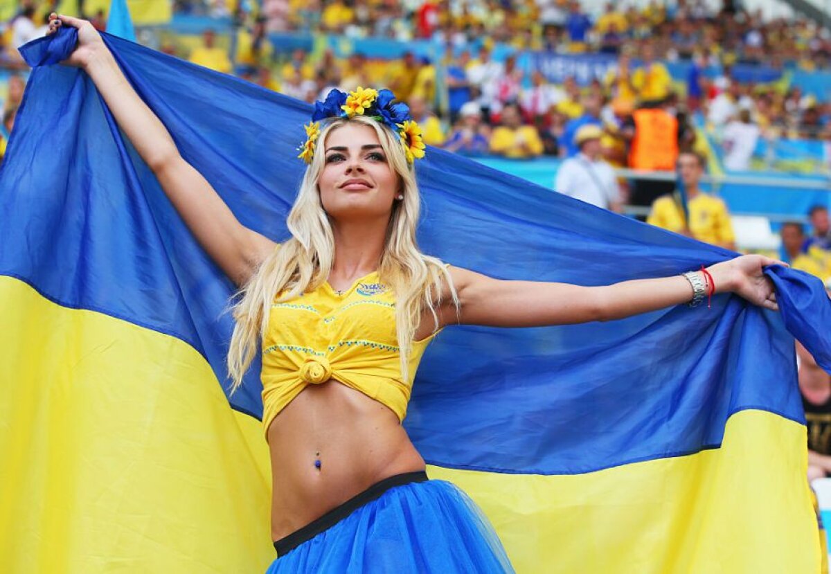 GALERIE FOTO 50 de imagini super hot cu cele mai frumoase fane de la EURO 2016 