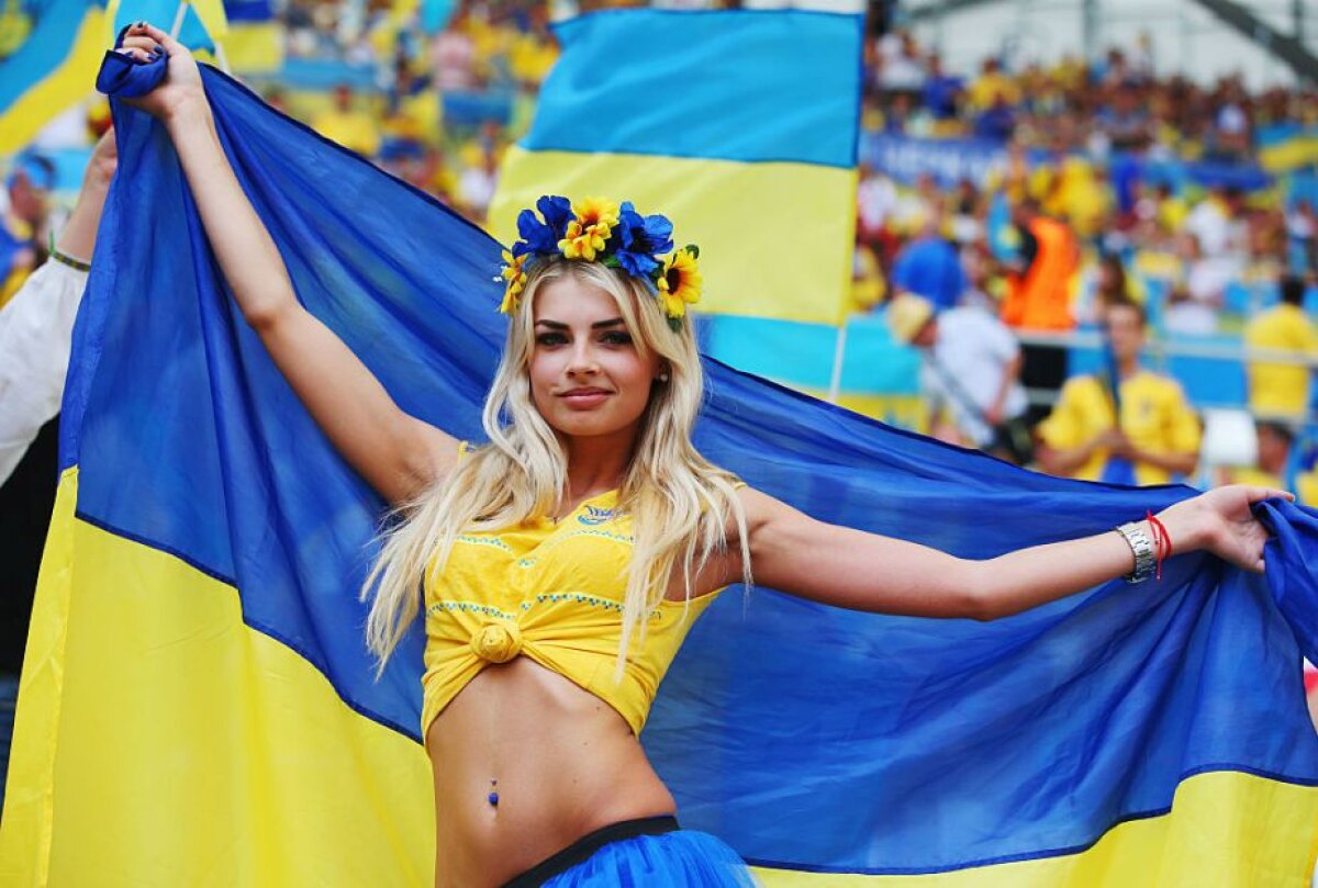 GALERIE FOTO 50 de imagini super hot cu cele mai frumoase fane de la EURO 2016 