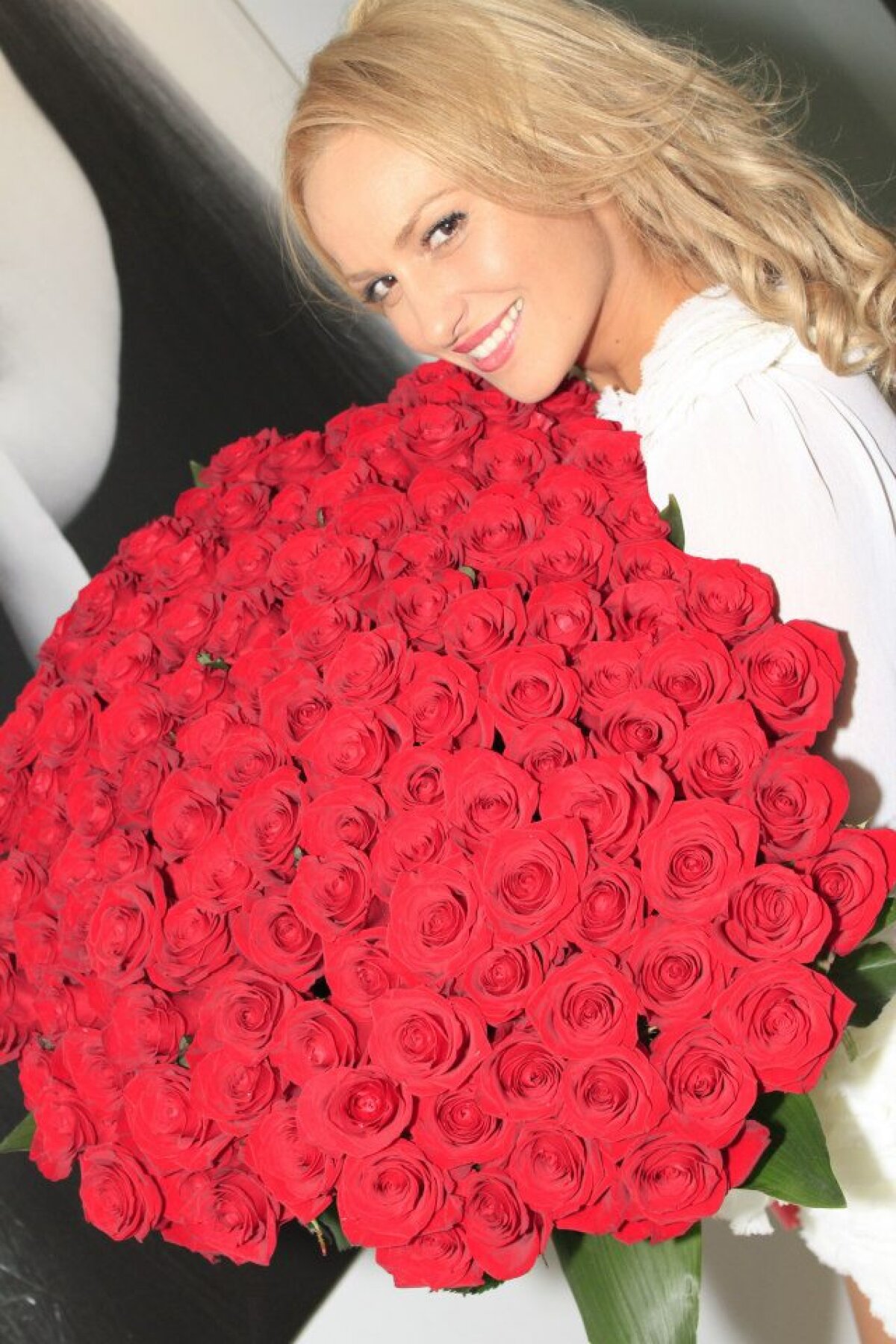 FOTO Mihai Costea a trecut peste despărțirea de Daniela Crudu. Acum e cu o blondă superbă