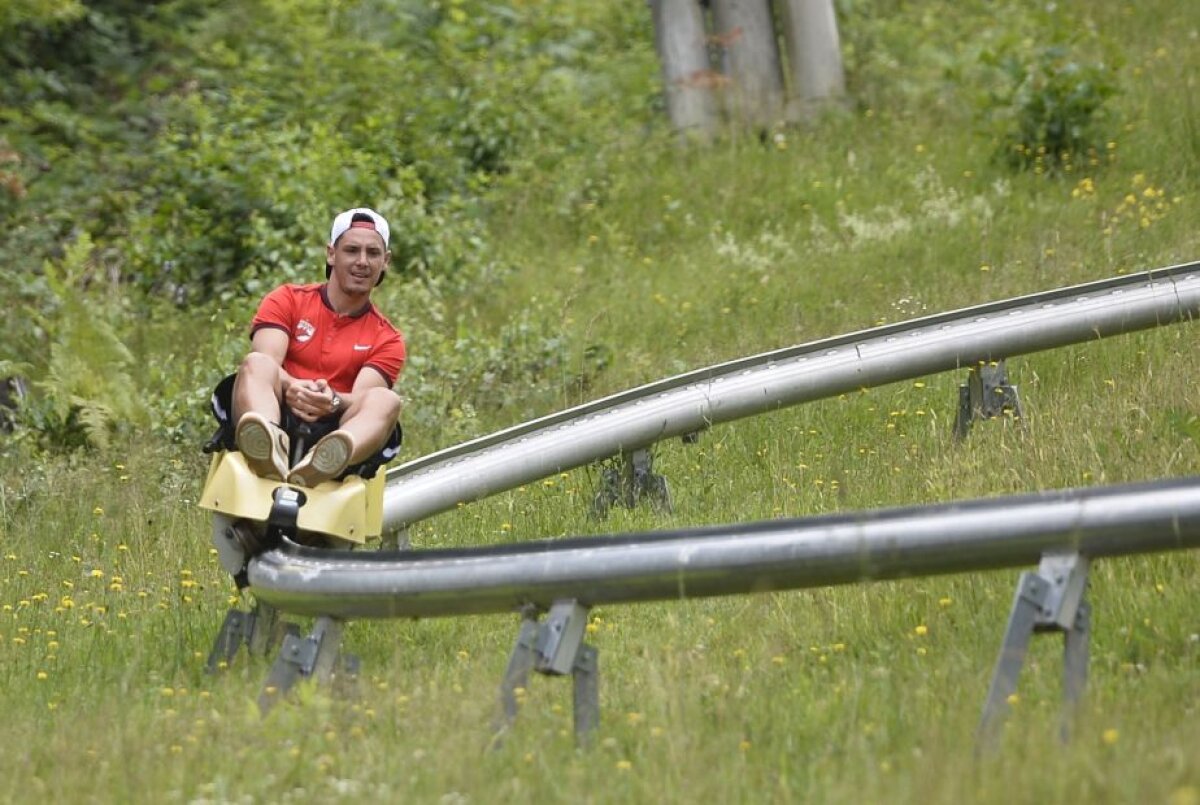 VIDEO+FOTO Furioşii » ”Câinii” au găsit ieri la prânz adrenalina şi relaxarea pe pârtia de lângă hotelul lor, una de etapă mondială, iarna, la ski