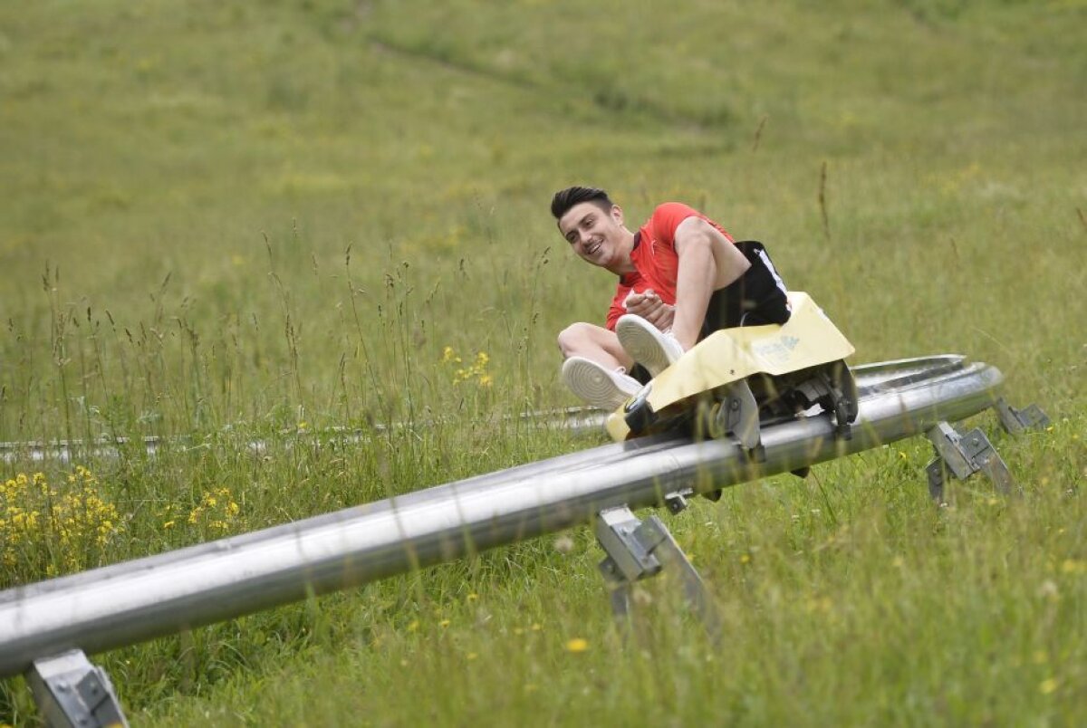 VIDEO+FOTO Furioşii » ”Câinii” au găsit ieri la prânz adrenalina şi relaxarea pe pârtia de lângă hotelul lor, una de etapă mondială, iarna, la ski