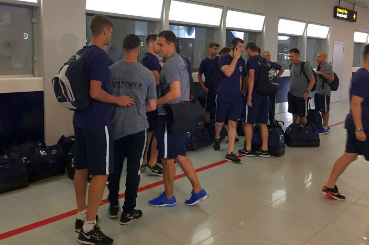UPDATE FOTO Probleme pentru Viitorul la plecarea în cantonament! Avionul s-a defectat » Declarație dură a lui Hagi către șefii FRF: "Au dus fotbalul în groapă"