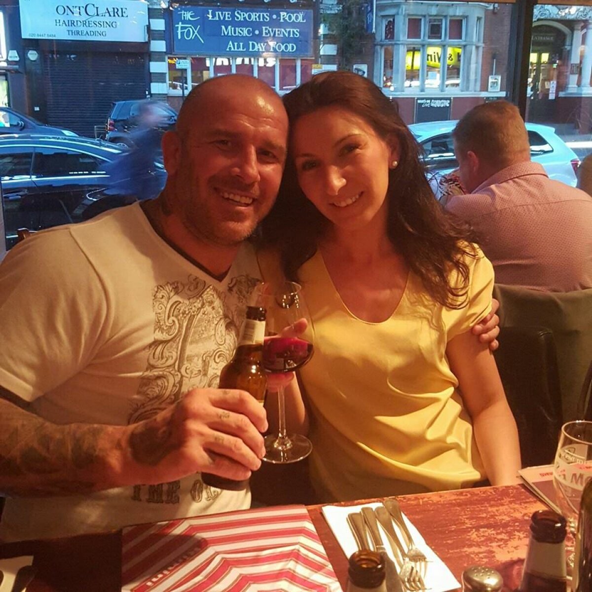 FOTO Cătălin Zmărăndescu se căsătorește în acest weekend! Planuri și pentru meciul de retragere » Cum arată viitoarea soție