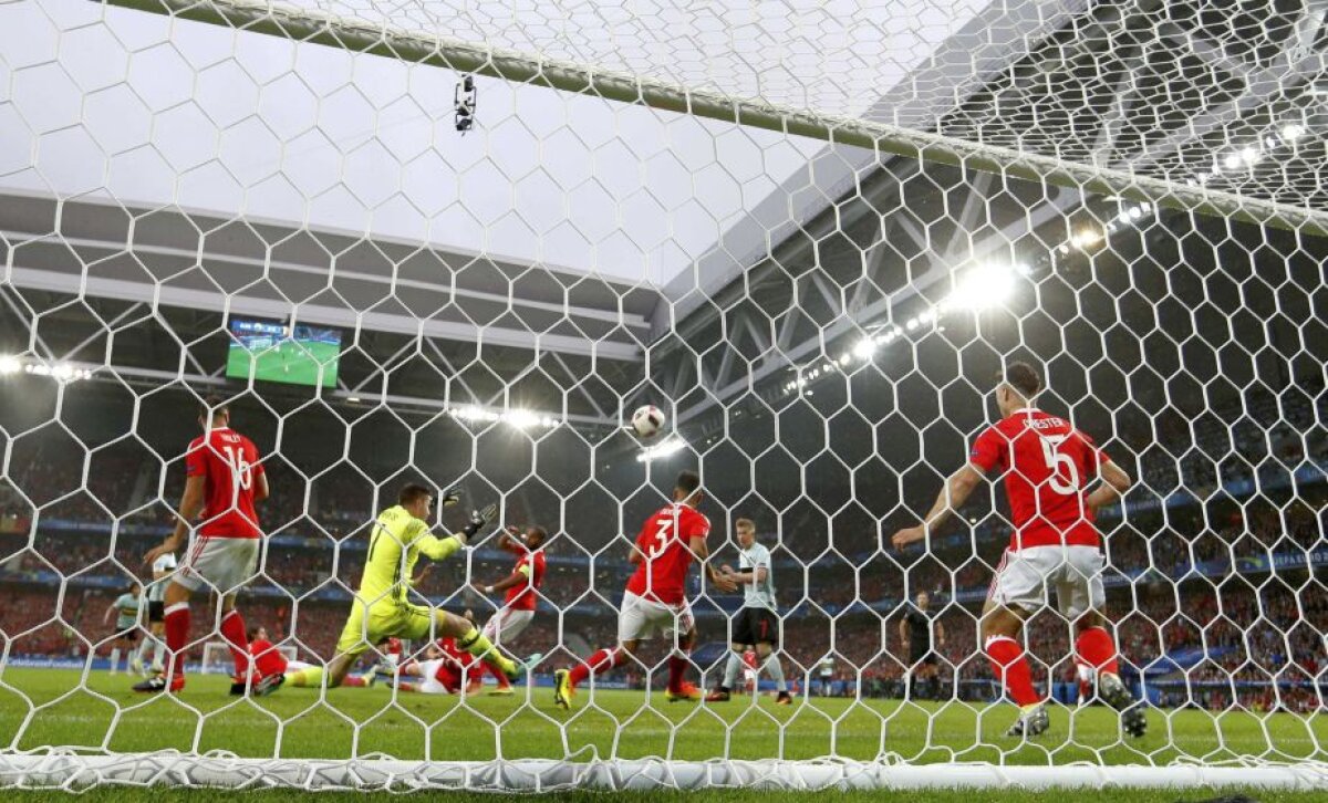 VIDEO+FOTO Triplă ocazie de gol pentru Belgia în meciul cu Țara Galilor  Cum au ratat Hazard și colegii săi