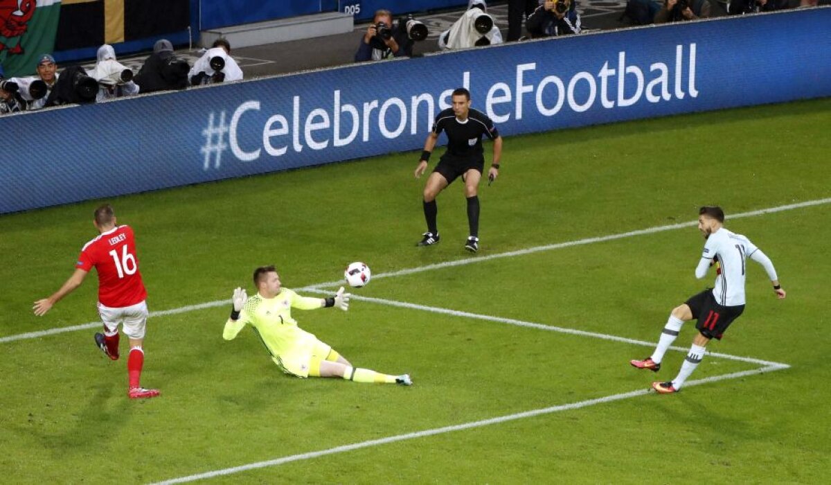 VIDEO+FOTO Triplă ocazie de gol pentru Belgia în meciul cu Țara Galilor  Cum au ratat Hazard și colegii săi