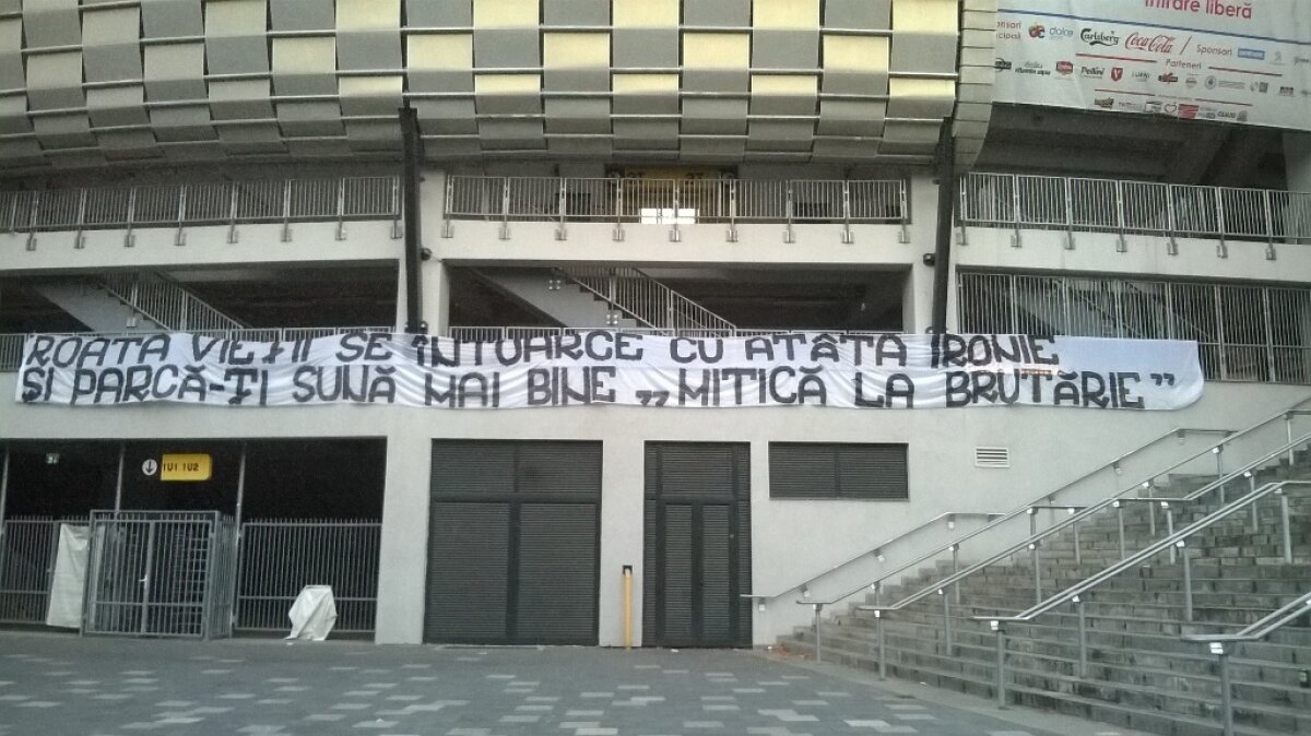 FOTO "Mitică la brutărie" a revenit printre ultrașii români! Bannere dure afișate de suporteri după sentința în cazul Dumitru Dragomir