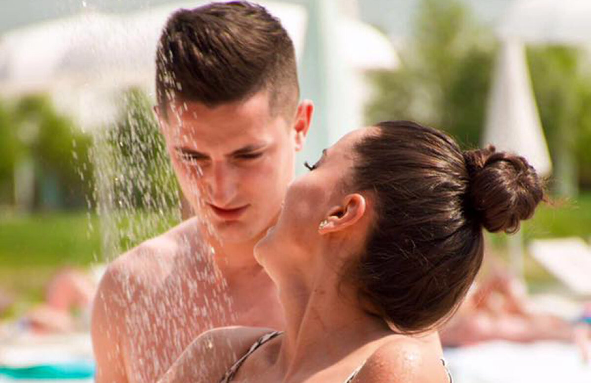 Relaxare la piscină » Steliano Filip a profitat din plin de zilele libere primite de la Andone