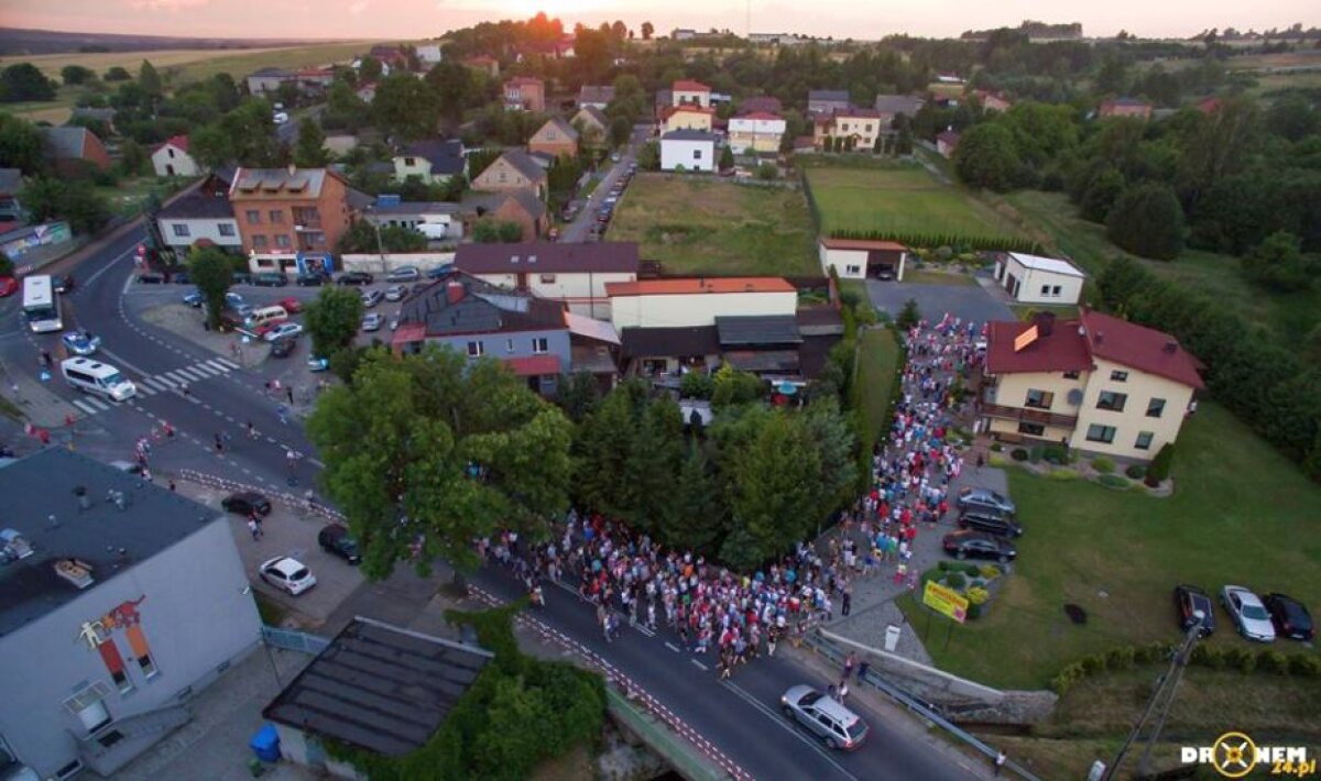 GALERIE FOTO Polonia a fost eliminată după ce a ratat lovitura de la 11 metri, dar Blaszczykowski a fost primit ca un erou acasă