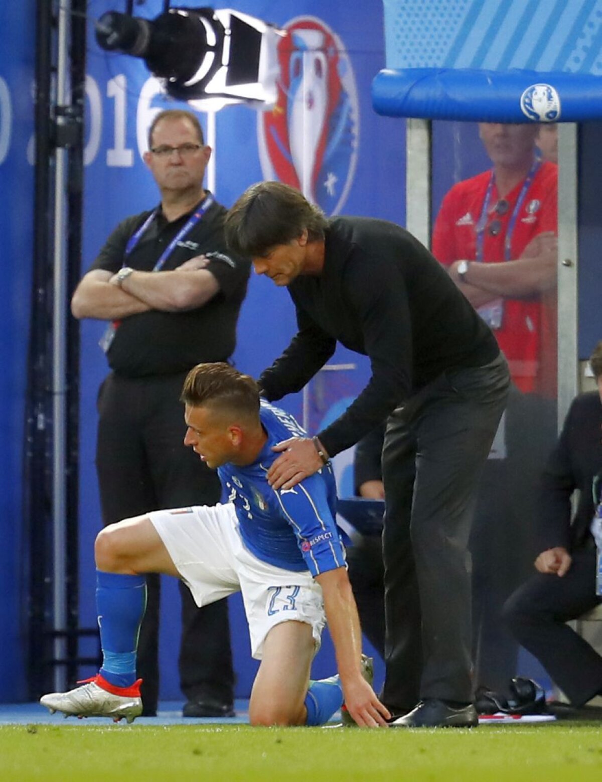 VIDEO+FOTO » Supermeciul din ”sferturi” a fost câștigat dramatic, la penalty-uri, de Germania, scor 6-5 » A fost nevoie de 18 lovituri de pedeapsă