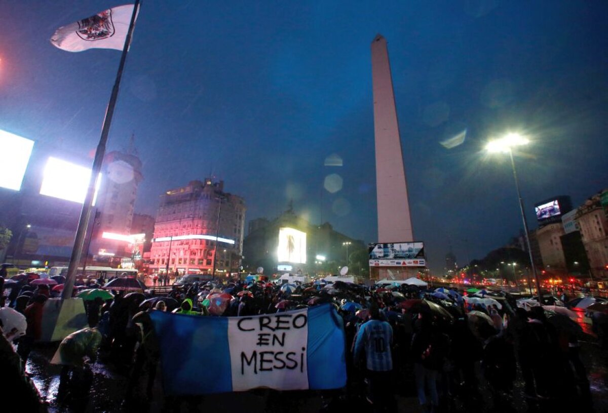 VIDEO+FOTO Nebunie în capitala Argentinei! Peste 100.000 de argentinieni au ieșit în stradă pentru Leo Messi
