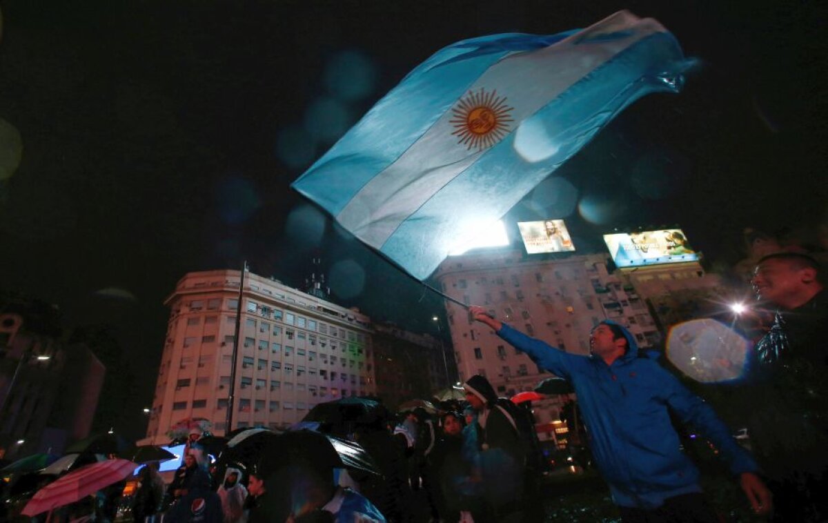 VIDEO+FOTO Nebunie în capitala Argentinei! Peste 100.000 de argentinieni au ieșit în stradă pentru Leo Messi