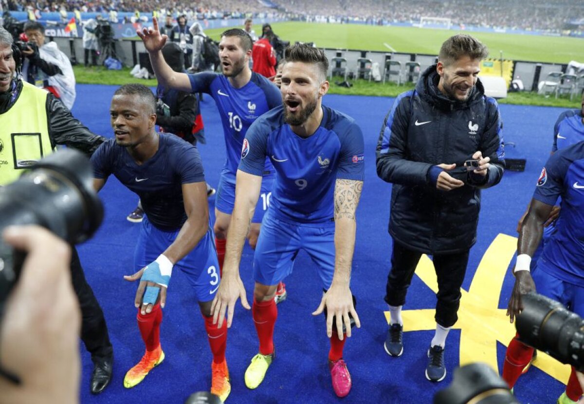 GALERIE FOTO Turneul fantastic al Islandei a fost aplaudat de un stadion întreg la meciul cu Franța! Cum au părăsit terenul cele două naționale