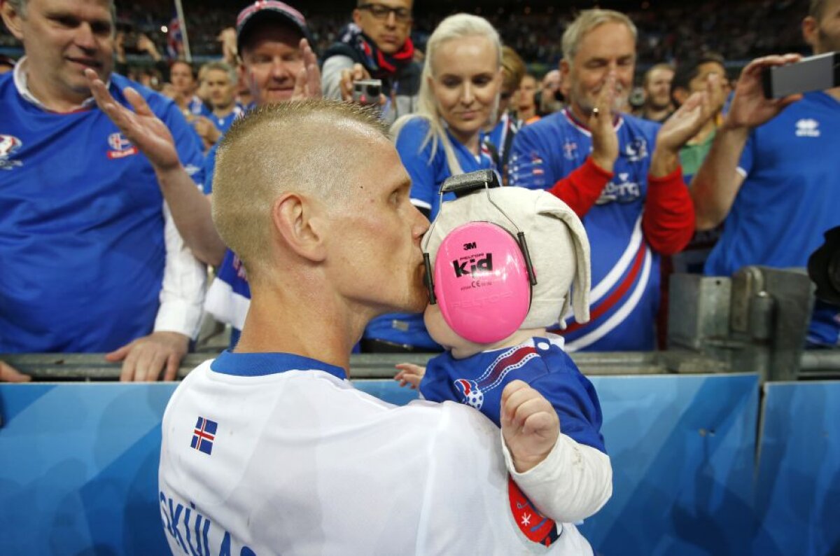 GALERIE FOTO Turneul fantastic al Islandei a fost aplaudat de un stadion întreg la meciul cu Franța! Cum au părăsit terenul cele două naționale