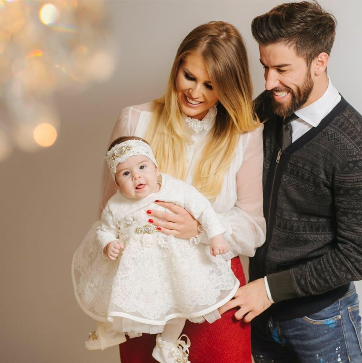 GALERIE FOTO Norocosul Gabriel Enache » Fotbalistul Stelei are de 3 ani o relație cu superba Mădălina, care i-a devenit și soție în 2014