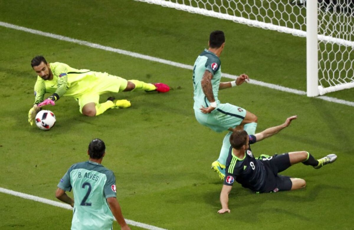 FOTO + VIDEO Portugalia este prima finalistă de la EURO! » Ronaldo și colegii lui au trecut de Țara Galilor, scor 2-0