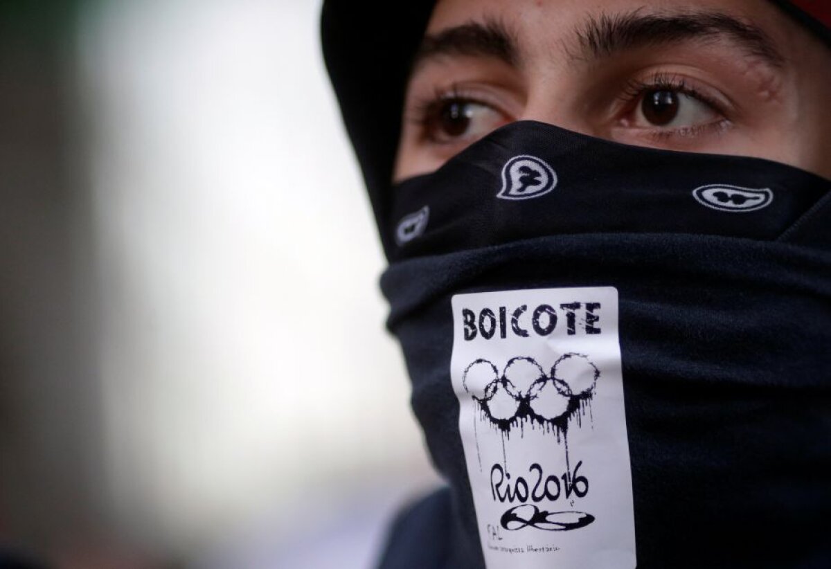 FOTO Proteste la Rio înainte de Jocurile Olimpice! Se vrea boicotarea legendarei competiții
