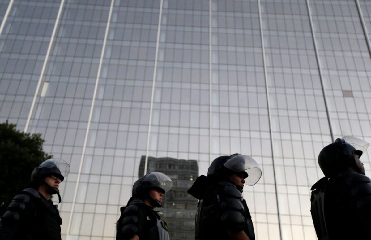 FOTO Proteste la Rio înainte de Jocurile Olimpice! Se vrea boicotarea legendarei competiții