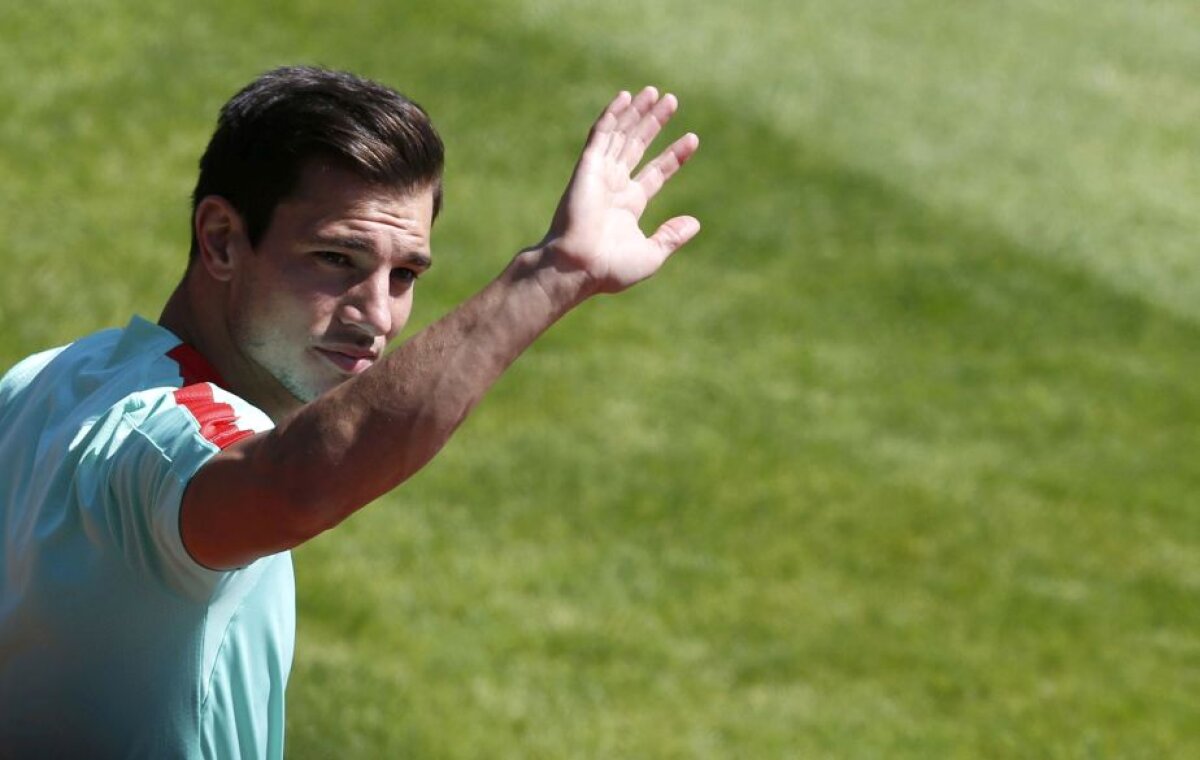 VIDEO+FOTO Sute de fani portughezi au luat cu asalt antrenamentul primei finaliste de la EURO 