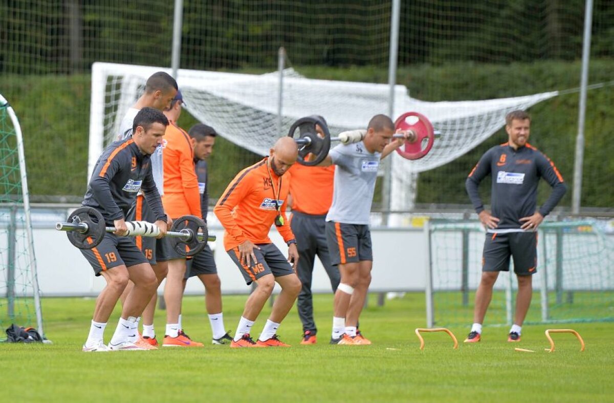 GALERIE FOTO Steliștii au dat mingea pe haltere! Vicecampionii se pregătesc de startul Ligii 1 cu antrenamente ca pentru Jocurile Olimpice