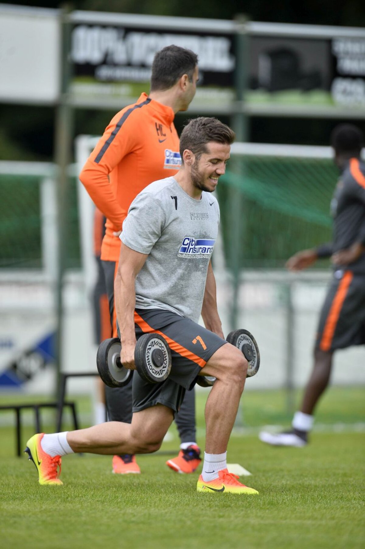 GALERIE FOTO Steliștii au dat mingea pe haltere! Vicecampionii se pregătesc de startul Ligii 1 cu antrenamente ca pentru Jocurile Olimpice