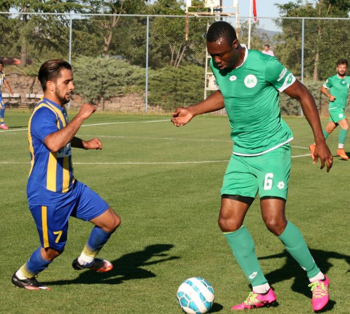 FOTO Se pregătesc pentru Steaua! Chiajna este neînvinsă în amicale